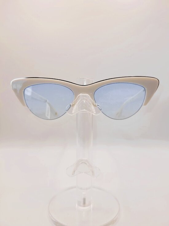 Loren Cat Eye Sunglasses in Off White with Blue Lenses main image 4